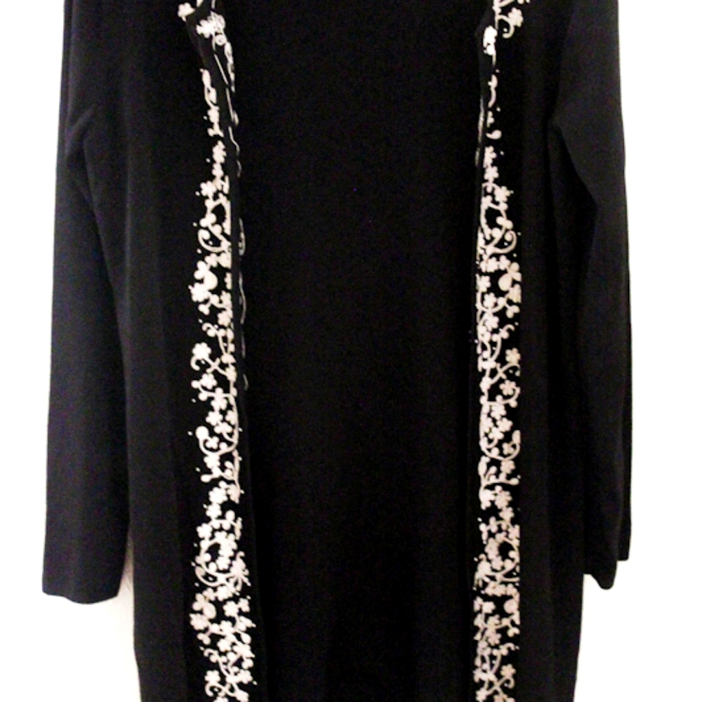 Embroidered Cartigain